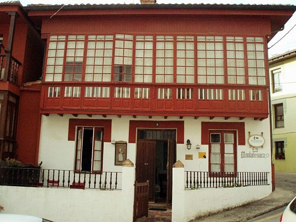 La Montanesuca Hotel Comillas Bagian luar foto